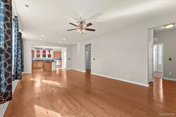 Brownstown, MI 48134,24338 Walloon Way