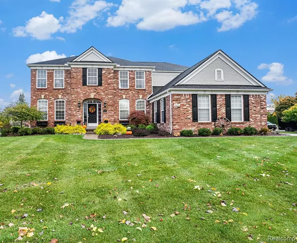 8381 Oxford Lane, Grand Blanc, MI 48439