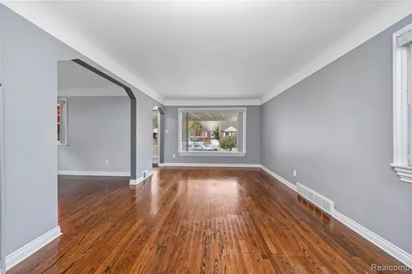 Allen Park, MI 48101,8928 Becker Avenue