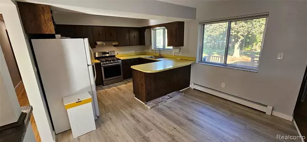 Sterling Heights, MI 48314,42152 Tessmer N Drive