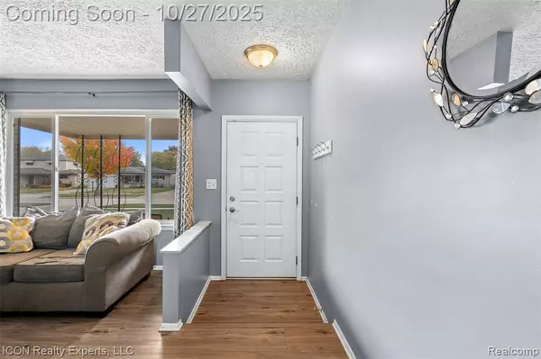 Sterling Heights, MI 48312,33775 Shelley Lynne Drive