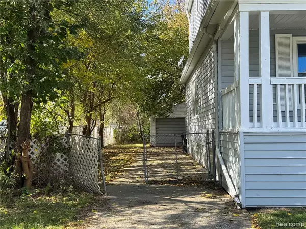 Detroit, MI 48228,6319 Minock Street