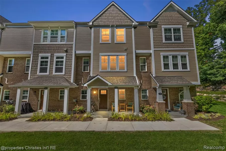 224 Sean Street, Brighton, MI 48116