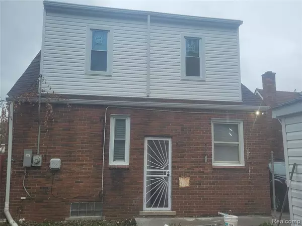 Detroit, MI 48235,16866 Biltmore Street