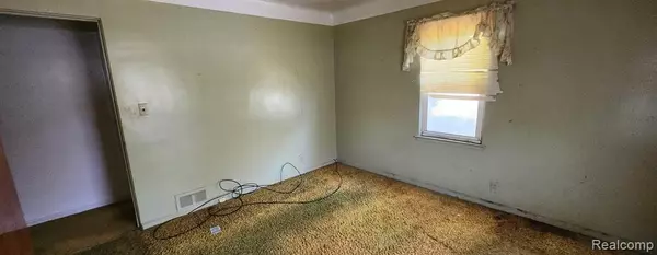 Flint, MI 48505,114 W Stewart Avenue