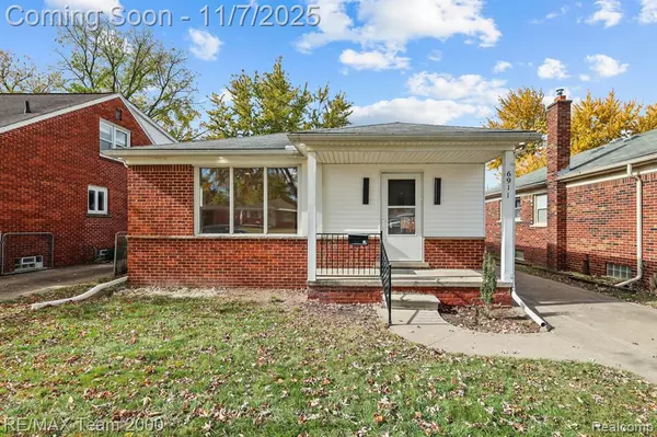 Dearborn Heights, MI 48127,6911 Colonial Street