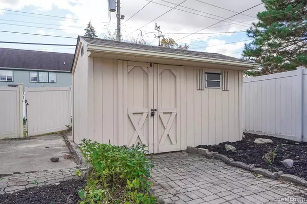 Wyandotte, MI 48192,547 Orchard Street