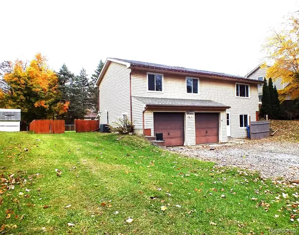 2105 Webster Park Drive, Howell, MI 48843