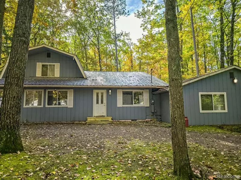 7207 Frontenac Ave. Indian River, , Indian River, MI 49749