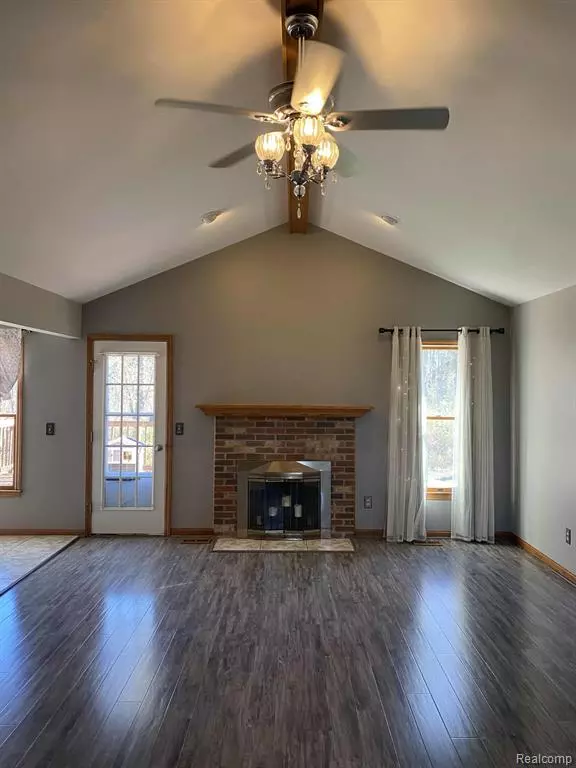 Casco, MI 48064,4845 Palms Road