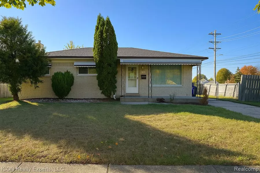 32961 Wexford Drive, Warren, MI 48092