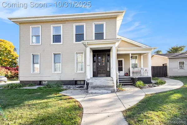 Pinckney, MI 48169,512 E Main Street