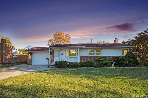 Clinton Twp, MI 48035,23227 Linne Street