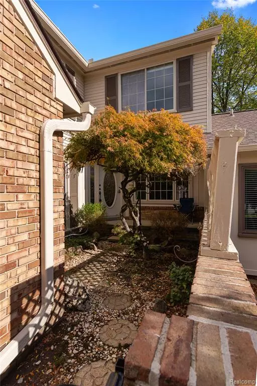 West Bloomfield, MI,6906 Pebblecreek Woods Drive