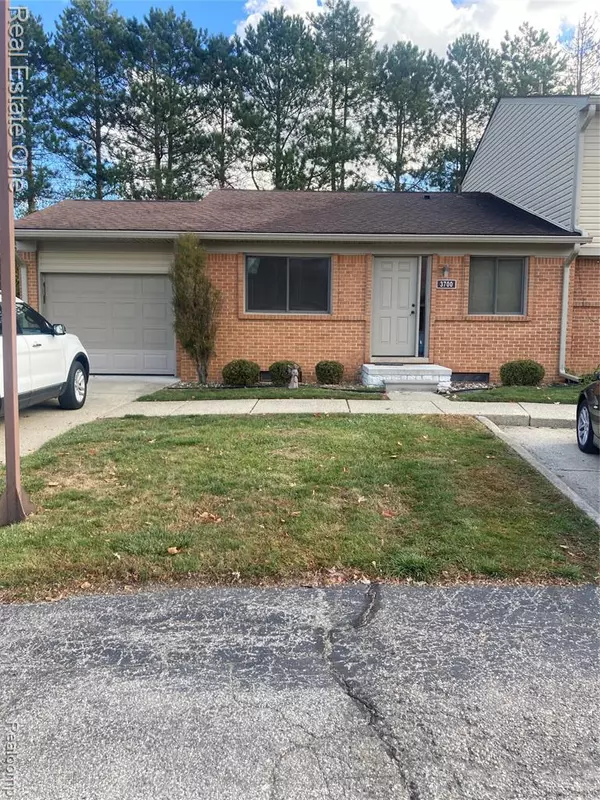 3700 Old Creek Road, Troy, MI 48084