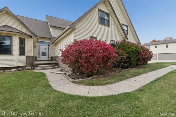 Goodrich Vlg, MI,9028 Gale Road