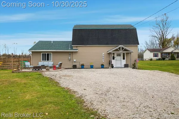 3005 Plank Road, Cottrellville, MI