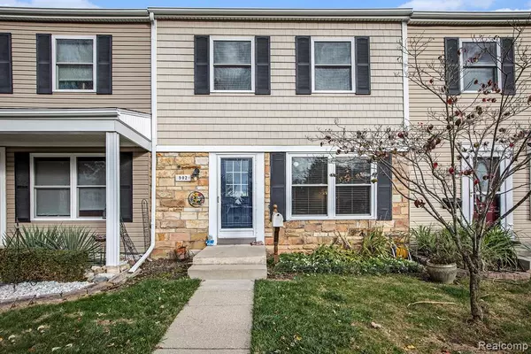 Rochester Hills, MI 48307,902 Little Hill Court