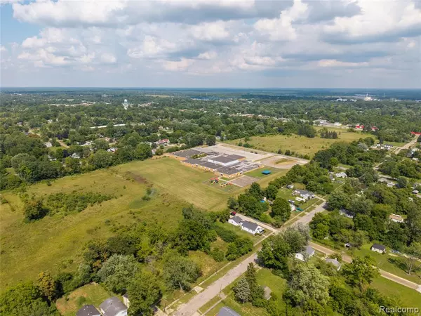 Flint, MI 48505,5159 Summit Street