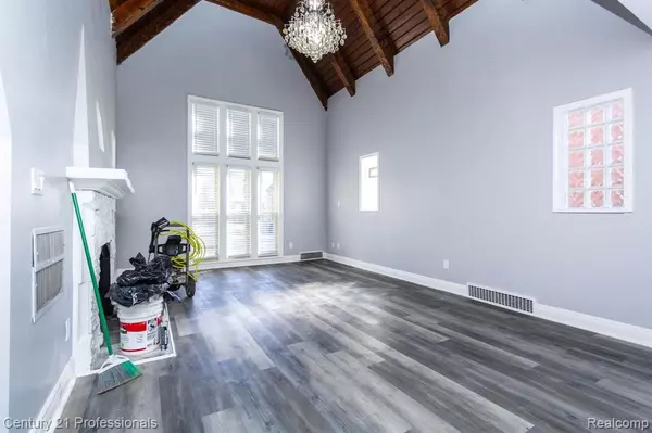 Detroit, MI 48228,9357 Piedmont Street