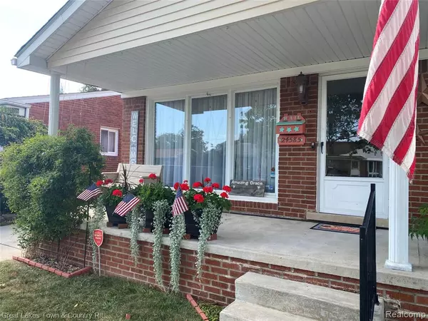 Eastpointe, MI 48021,24585 Mabray Avenue