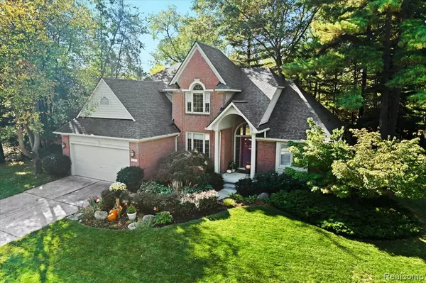 Wixom, MI 48393,1227 Briarwood Court