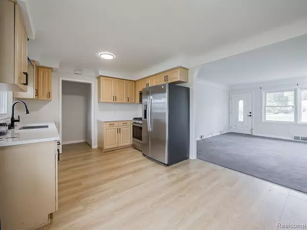 Harrison Township, MI,25561 S River Road