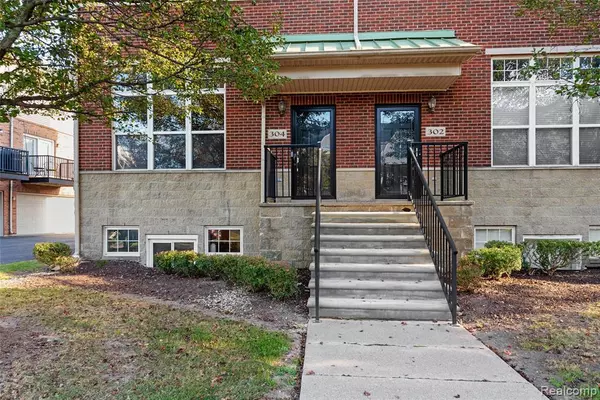 Detroit, MI 48202,304 E Palmer Street