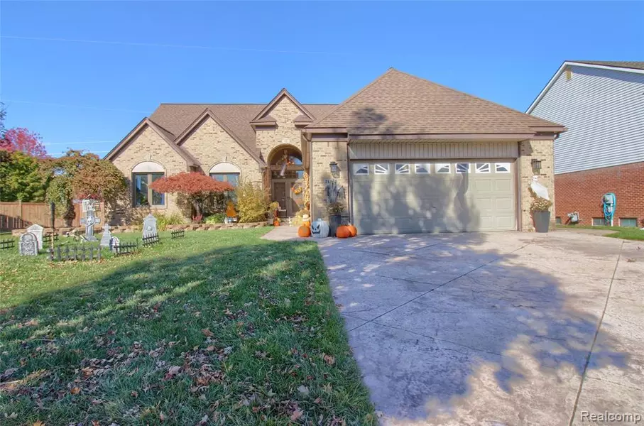 26630 Coachlight Street, Trenton, MI 48183