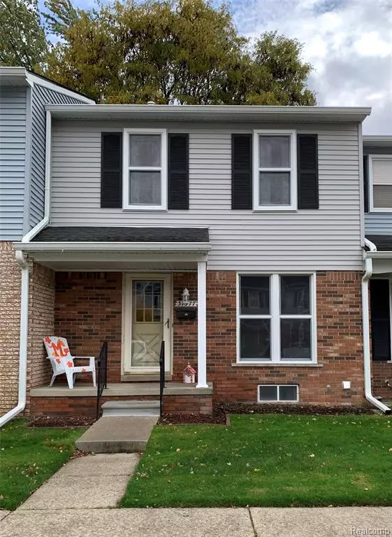 37377 Charter Oaks Boulevard, Clinton Twp, MI 48036