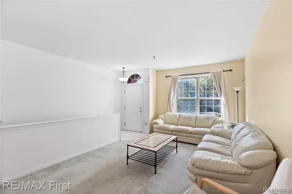 Southfield, MI 48075,25476 Saint James