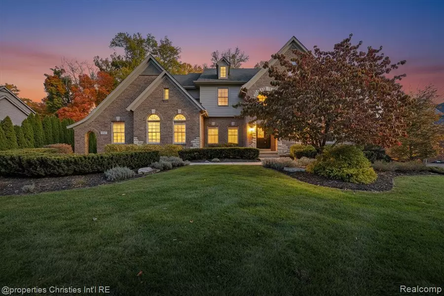 15894 Augusta Court, Northville, MI 48168