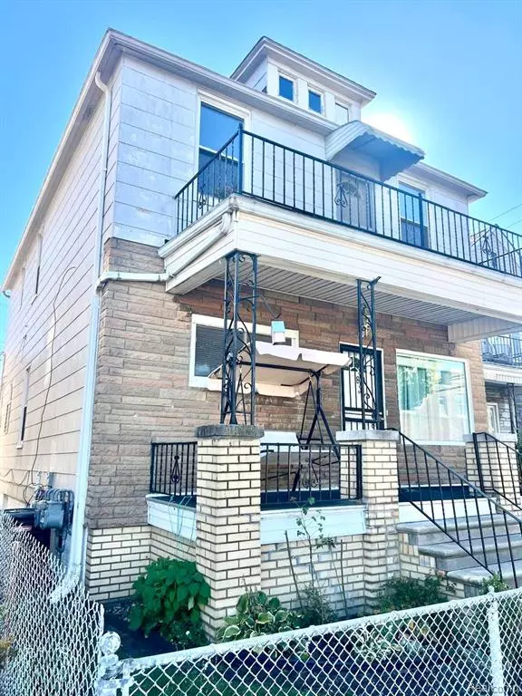 Hamtramck, MI 48212,2932 Evaline Street