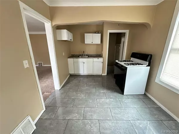 Detroit, MI 48227,11380 Asbury Park