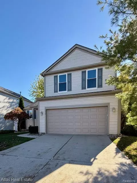 Holly, MI 48442,5020 Meadow Crest Circle