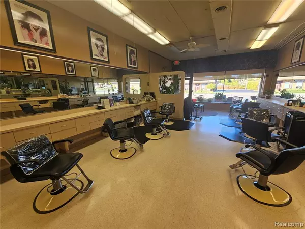 Saint Clair Shores, MI 48080,22606 Greater Mack