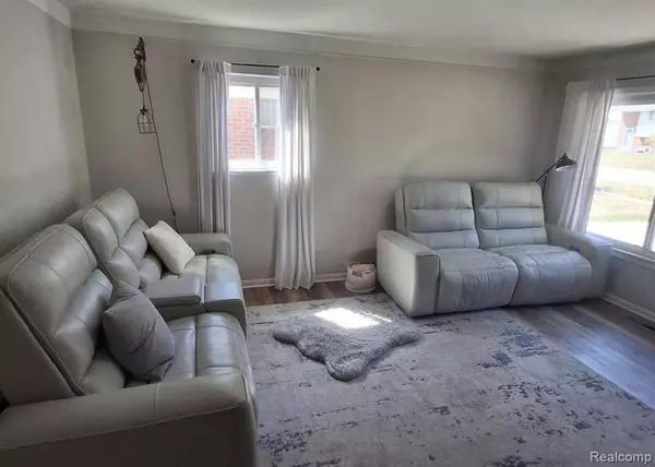 Madison Heights, MI 48071,27882 Barrington Street