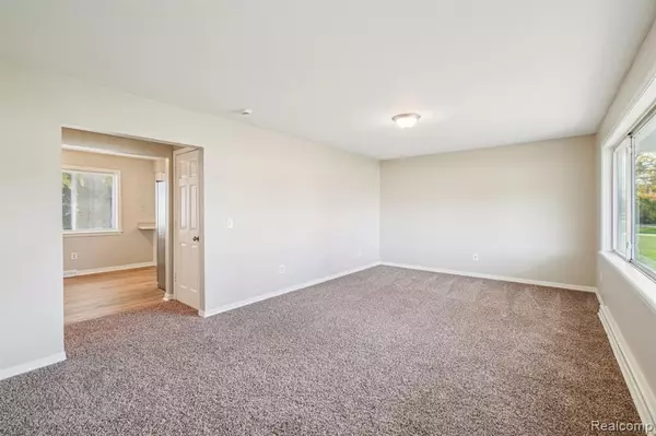 Saginaw, MI 48604,4994 N Michigan Avenue