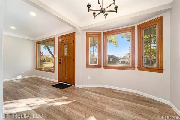 Allen Park, MI 48101,16546 Philomene Boulevard