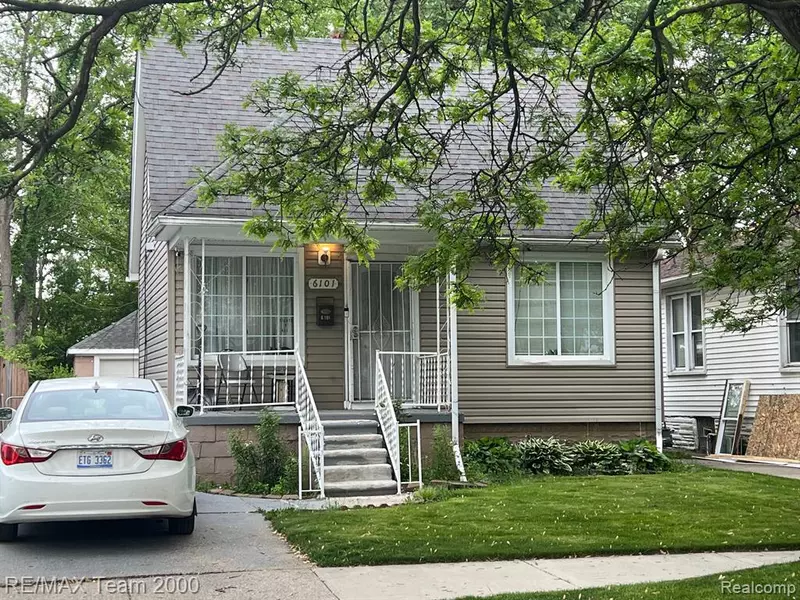 6101 Auburn Street, Detroit, MI 48228