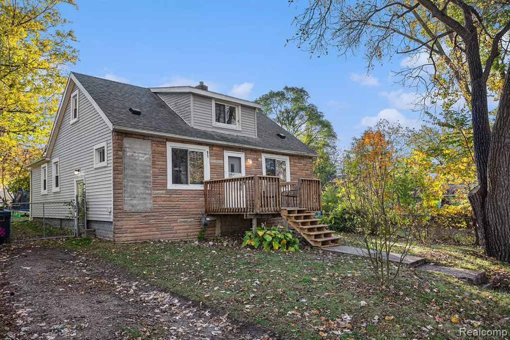 Waterford, MI 48328,91 Waterly Avenue