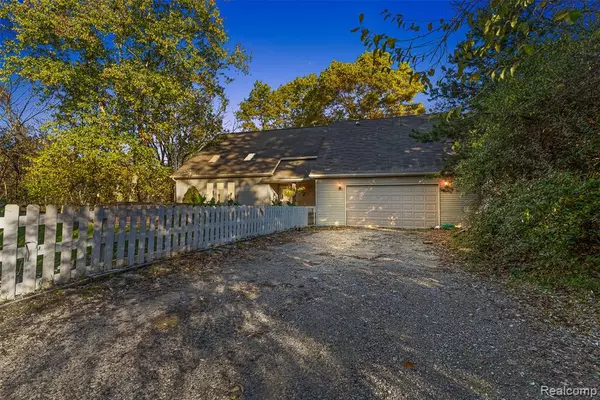 Byron, MI 48418,12266 Lillie Road