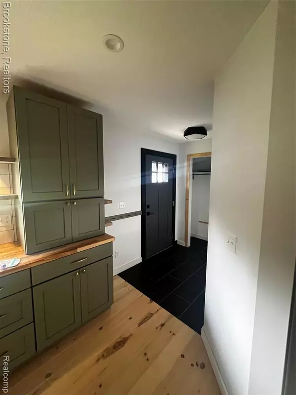 Ortonville, MI 48462,1922 Lake Pointe Drive