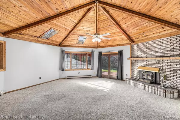 Fowlerville, MI 48836,6099 Fowlerville Road