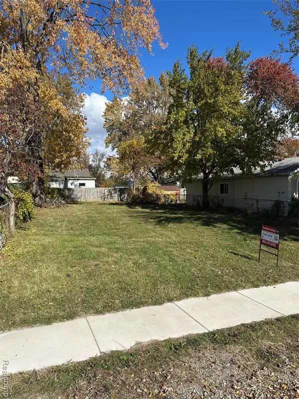 Clinton Twp, MI 48035,21189 Abrahm Street