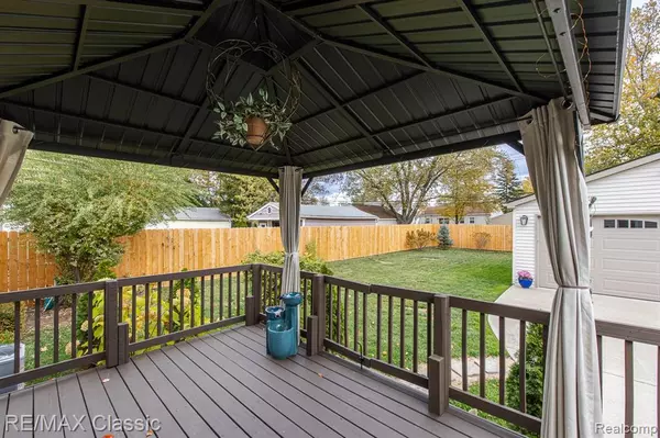 Royal Oak, MI 48073,4422 Rosewold Avenue