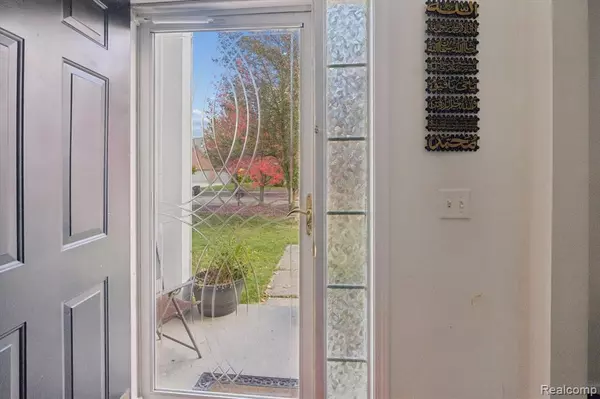 Canton, MI 48188,1724 Emerald Pines Drive