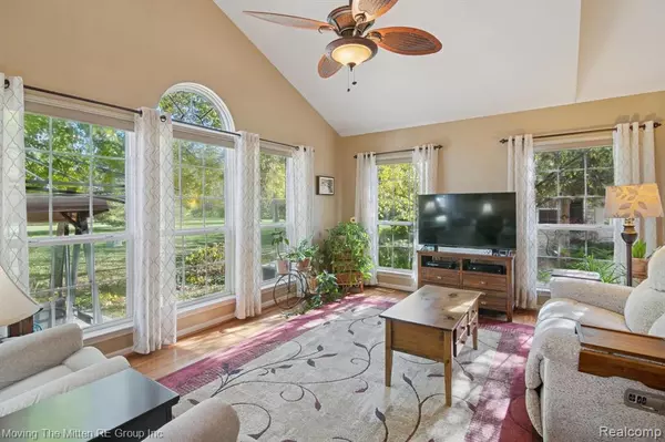 Belleville, MI 48111,13621 Chinkapin Dr. Drive