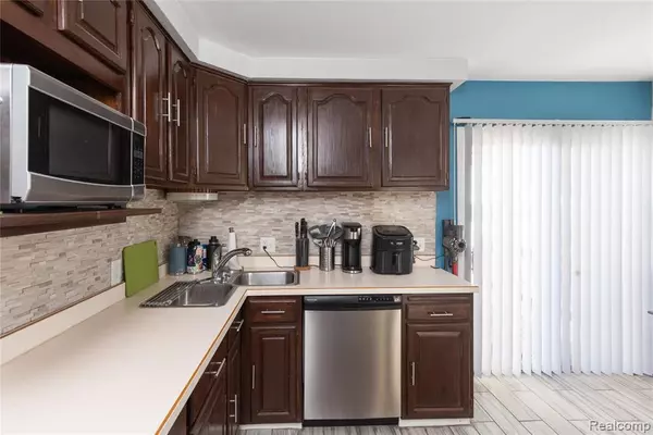 Garden City, MI,28730 Bridge Street