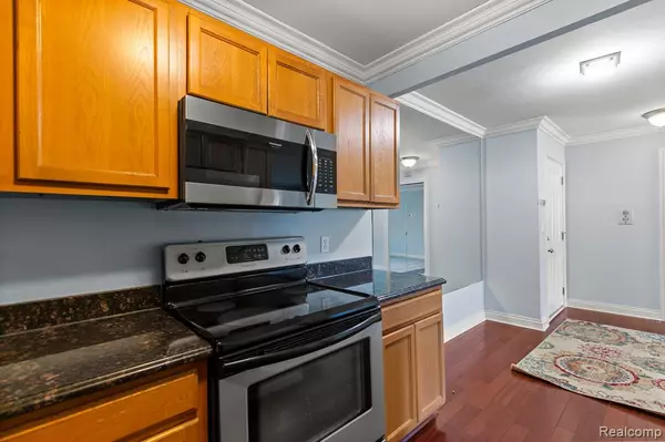 Rochester Hills, MI 48309,2247 WALTON Boulevard